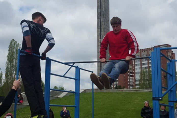 Отжимались до победного (+фото)